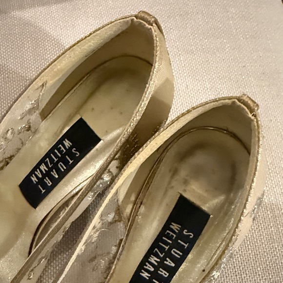 STUART WEITZMAN Embroidered mesh pumps GOLD 2.5” semi-block heel EUC US 8.5 Med - Picture 8 of 15